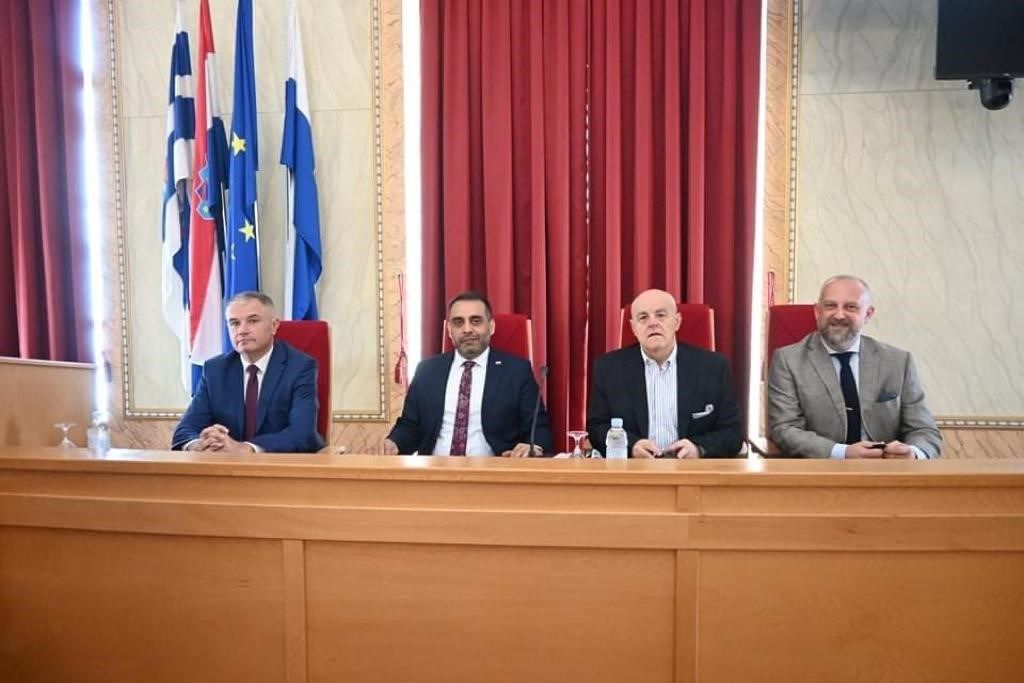 **SEMINAR O MEDIJIMA I NACIONALNIM MANJINAMA